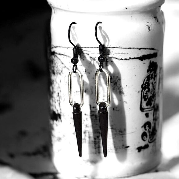 5 For $25💫Punk Black Spike Cone Paperclip Dangles Earrings - Picture 1 of 4